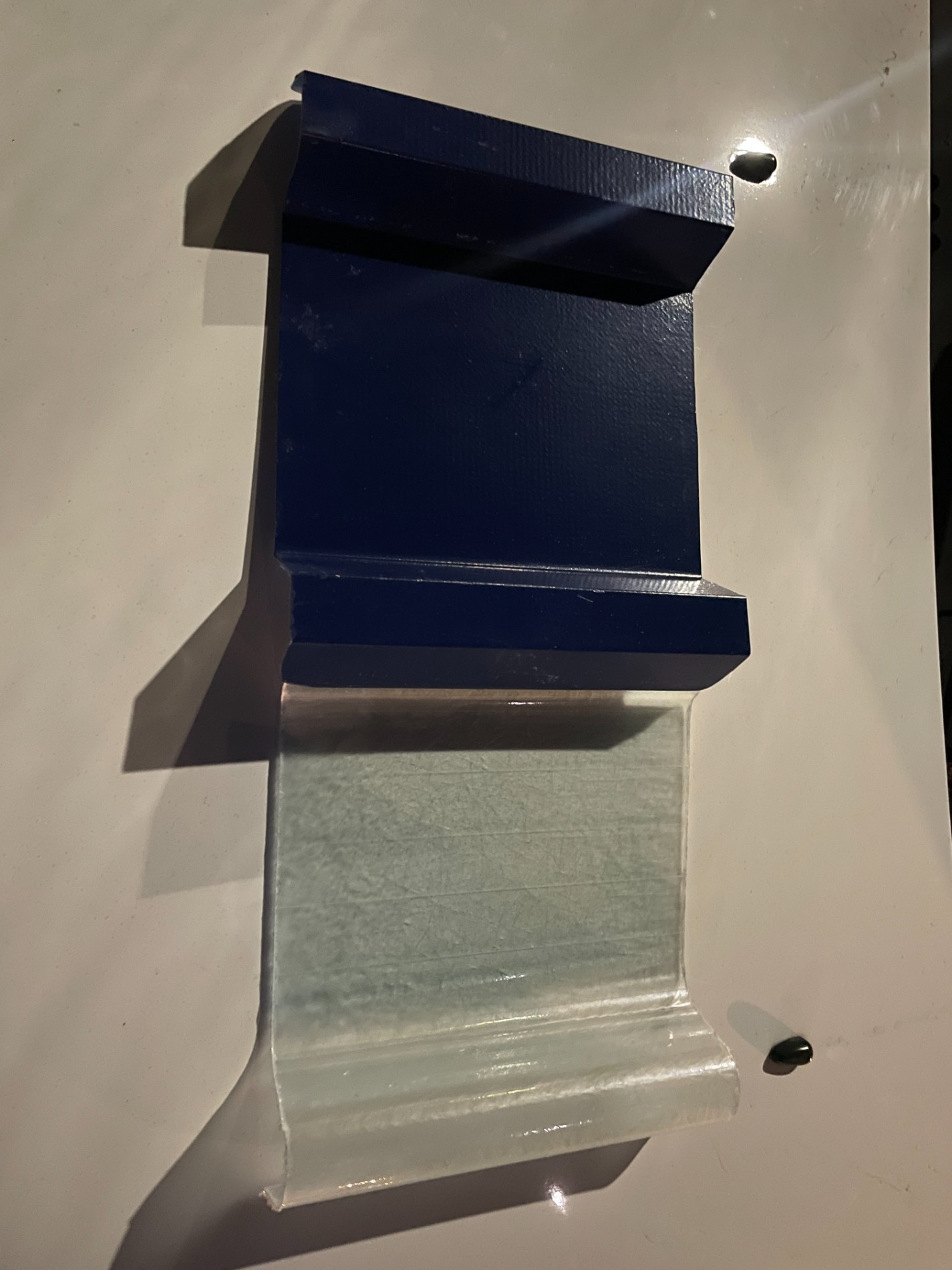 透明采光瓦930型与安得瓦930型相配套解决了屋面或墙面部分采光问题